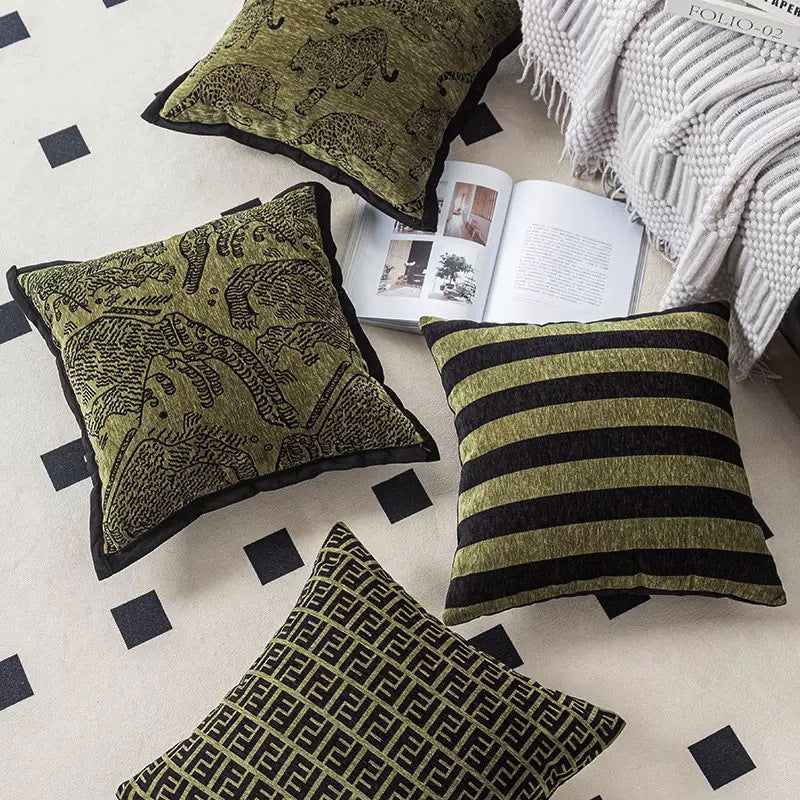 Animal Pattern Jacquard Cushion Cover